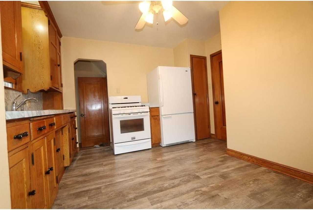 818 Aldine St - Photo 6 of 16