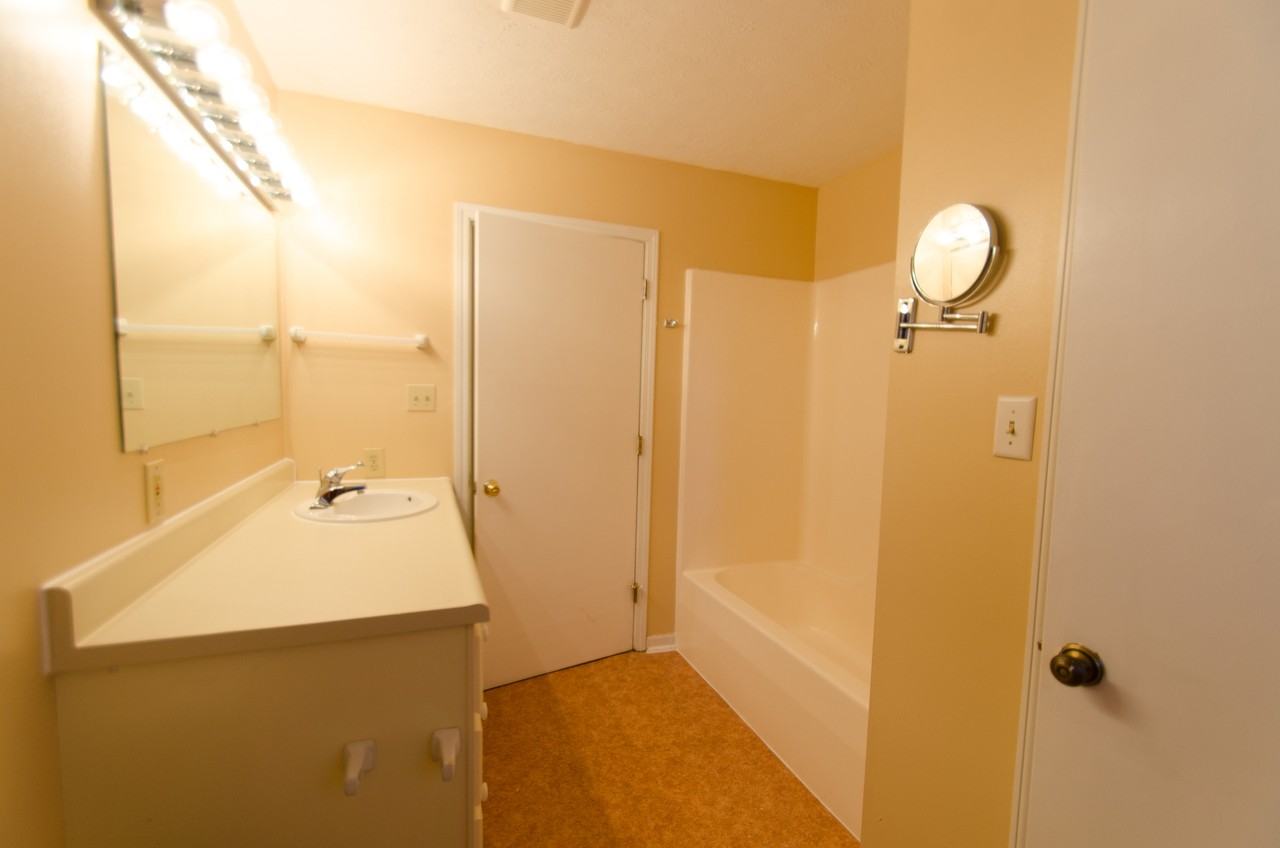 1209 E Hunter Ave - Photo 7 of 27