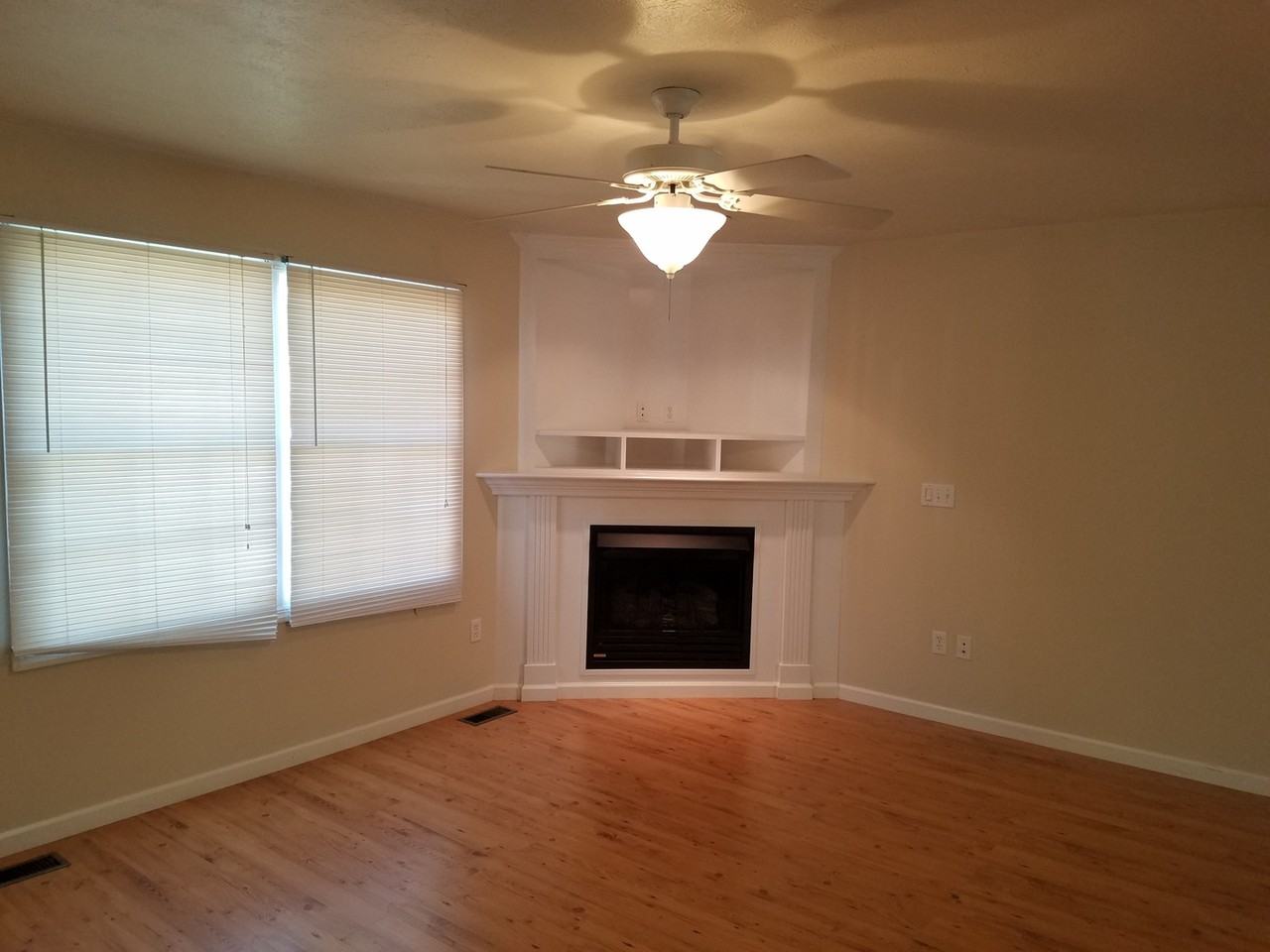 232 Donna Ave - Photo 2 of 15