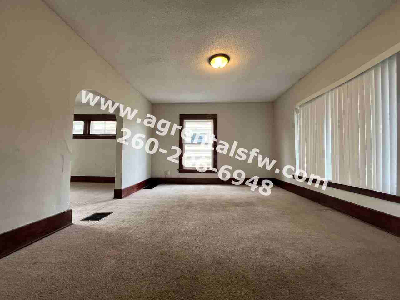 3214 S Harrison St - Photo 2 of 15