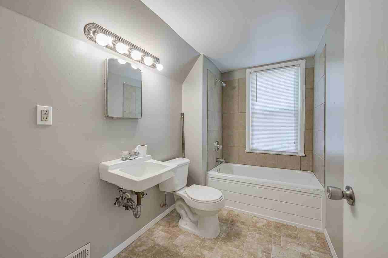 1317 S Pennsylvania Ave - Photo 6 of 16