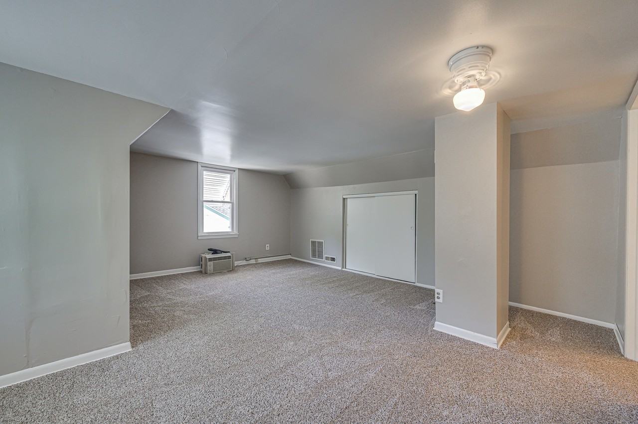 1317 S Pennsylvania Ave - Photo 7 of 16