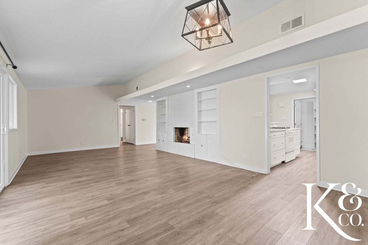 2320 Aldrich Cir - Photo 2 of 44