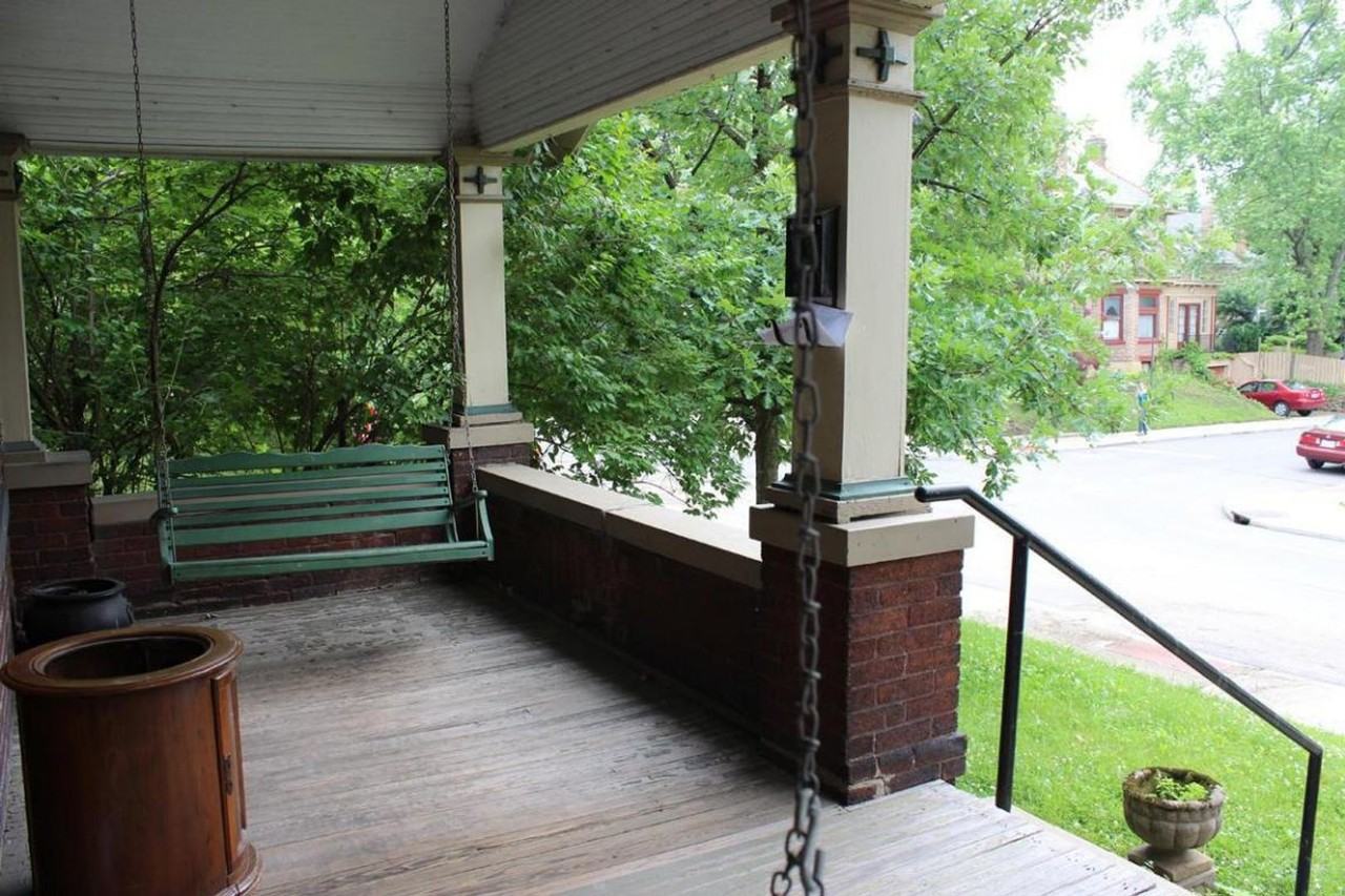 114 E Oakland Ave - Photo 2 of 26