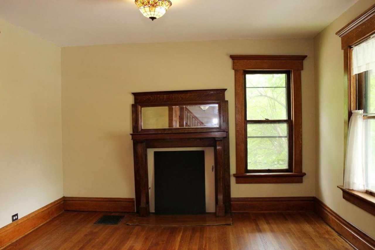 114 E Oakland Ave - Photo 6 of 26