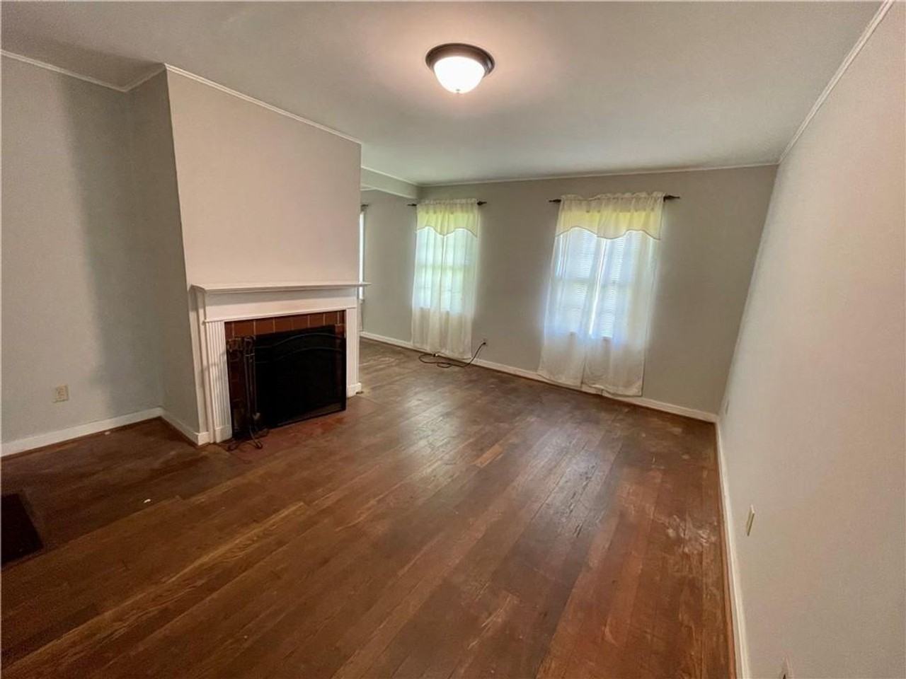 2655 Foreman Cir - Photo 2 of 16