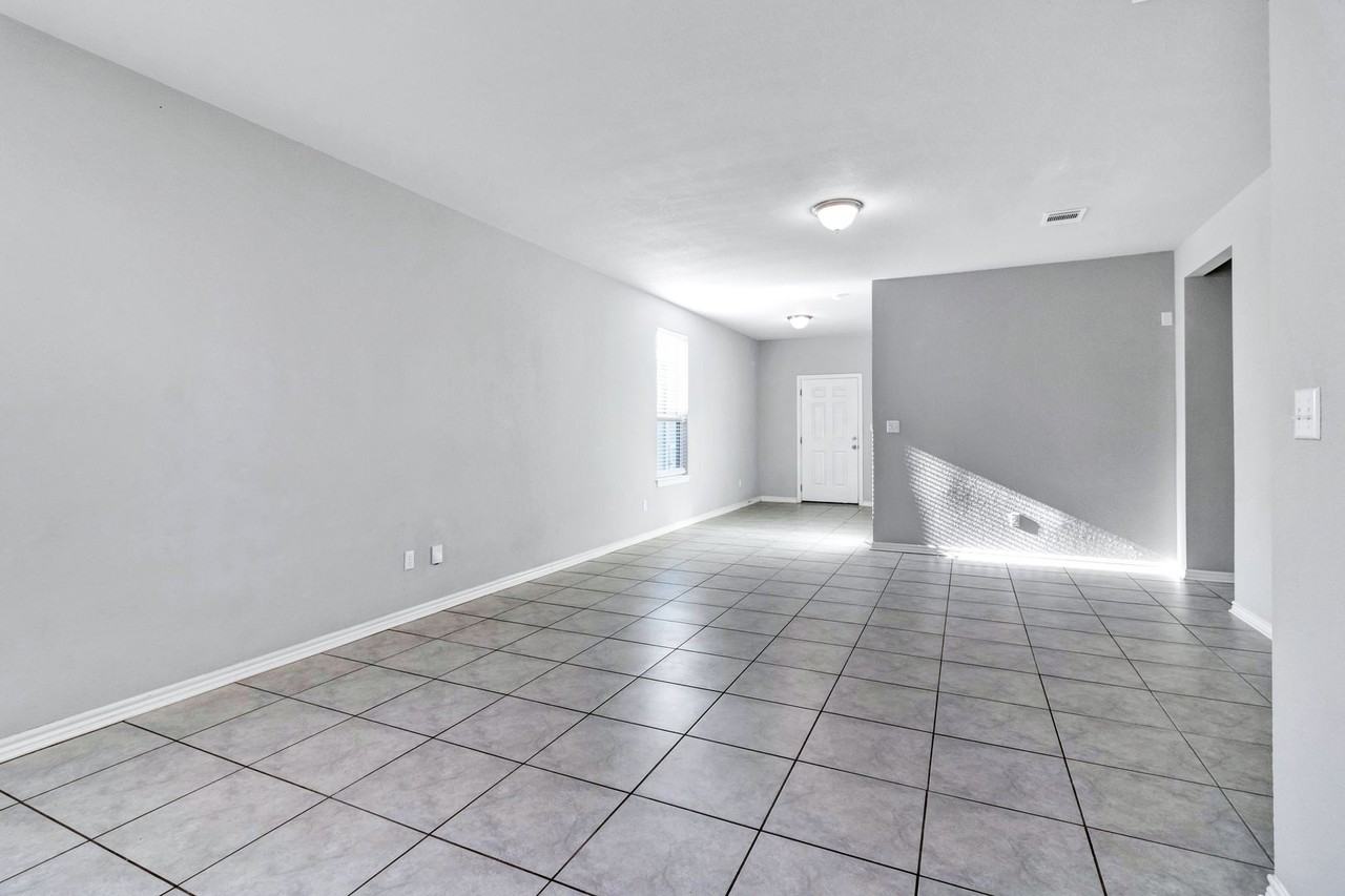 216 Syrah Ct - Photo 6 of 31