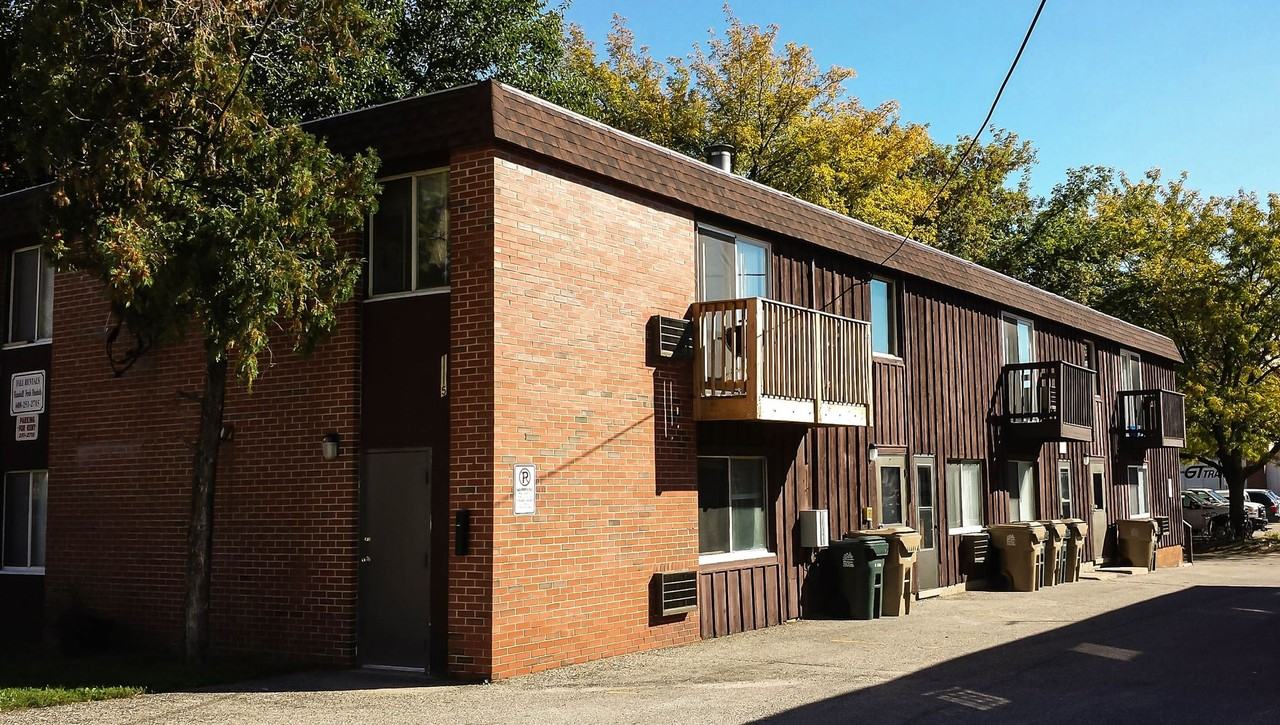 1115 Spring St - Photo 6 of 19