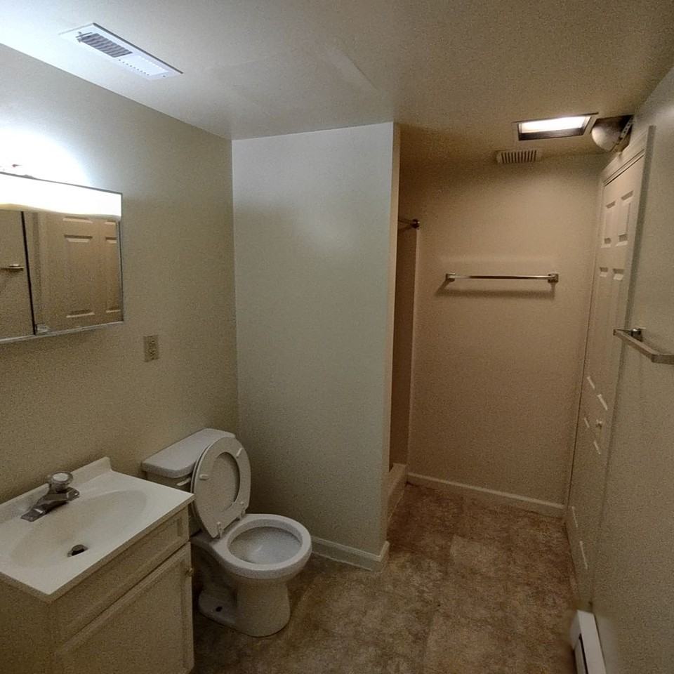 600 Broce Dr - Photo 2 of 13