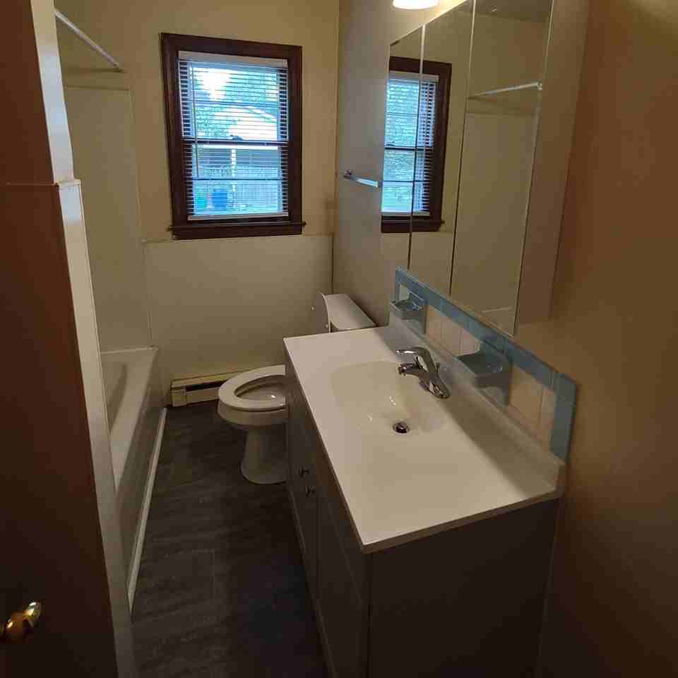 600 Broce Dr - Photo 4 of 13