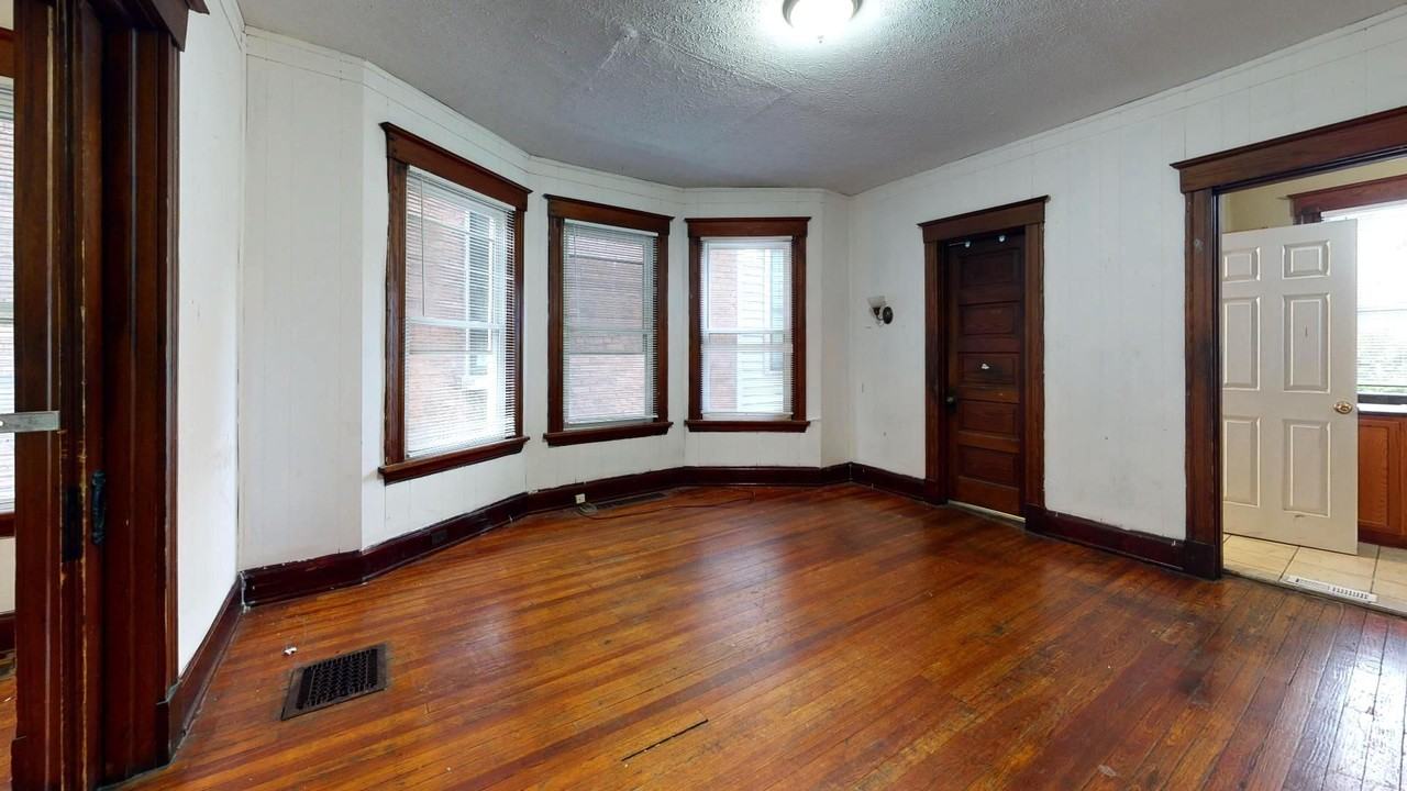 225 Atkinson St - Photo 2 of 16