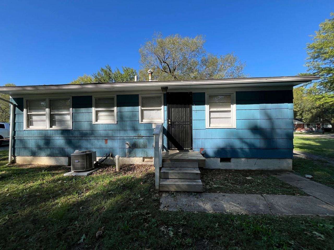 3726 Penway Ave - Photo 3 of 19