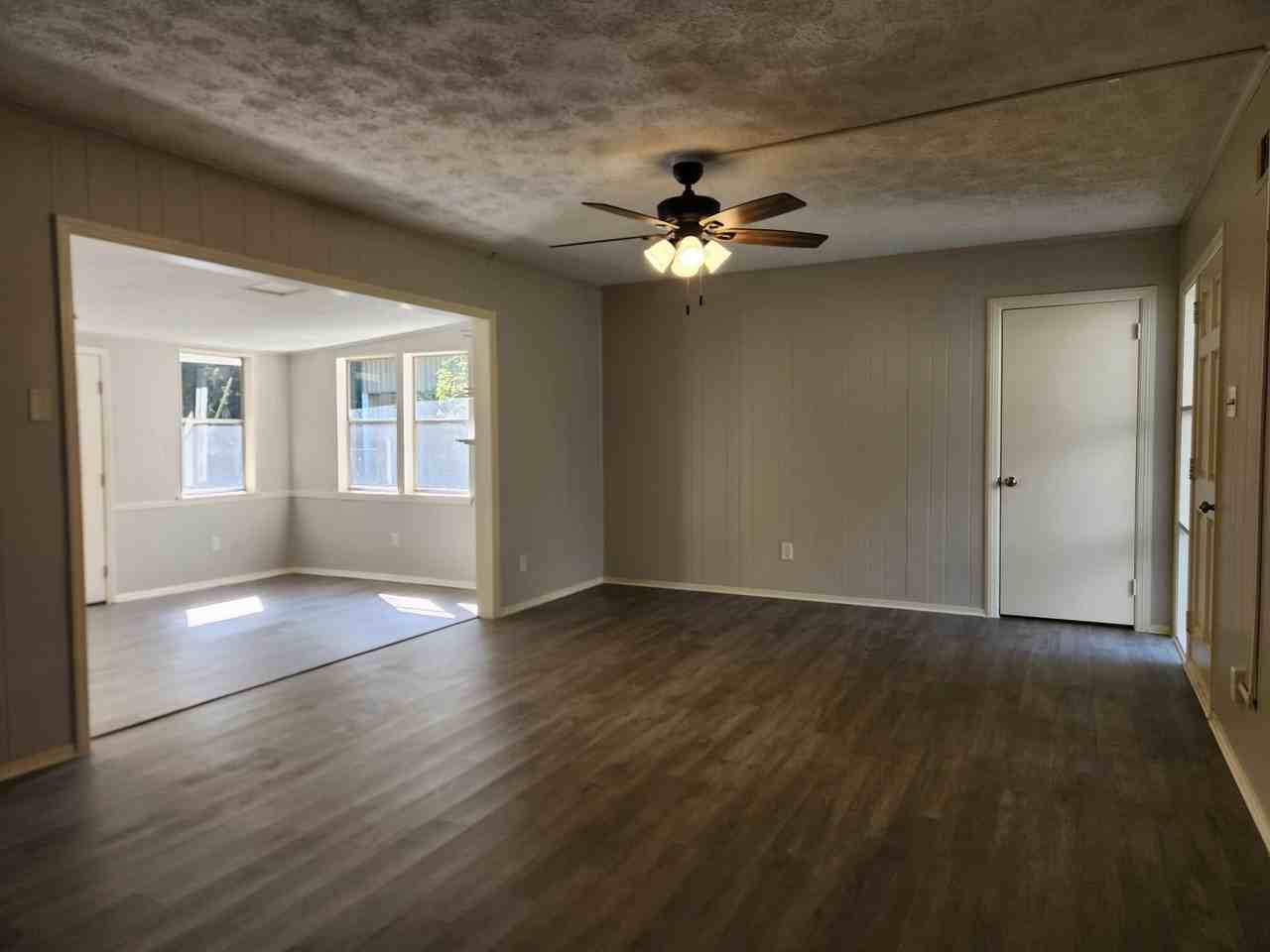 19 Hughes Ave - Photo 3 of 17