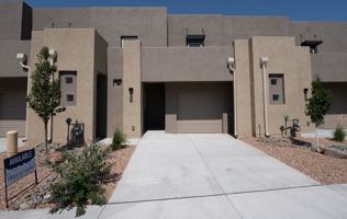 featured image of 331 San Clemente Ave Nw