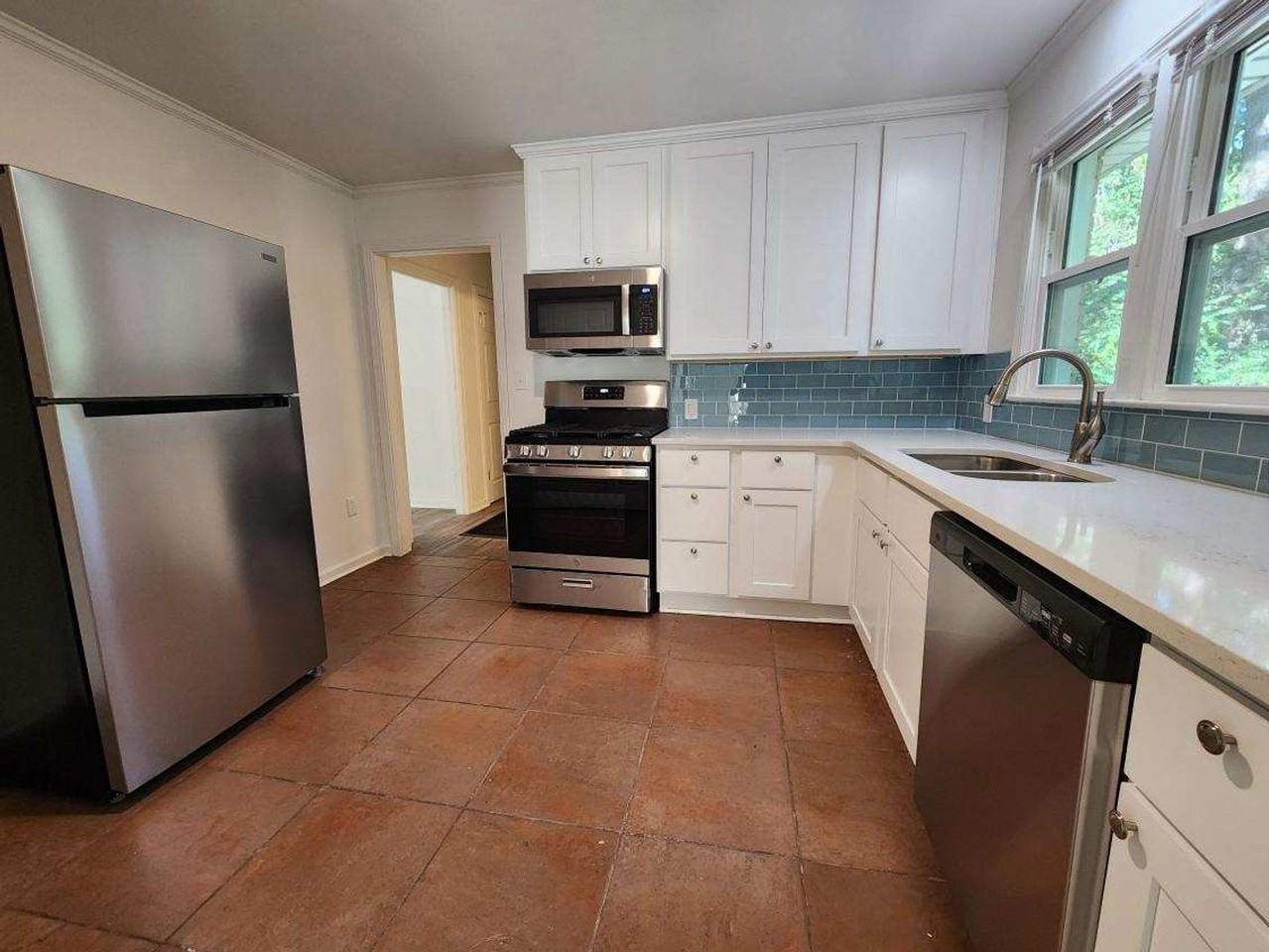 8612 Westwood Ave - Photo 2 of 11