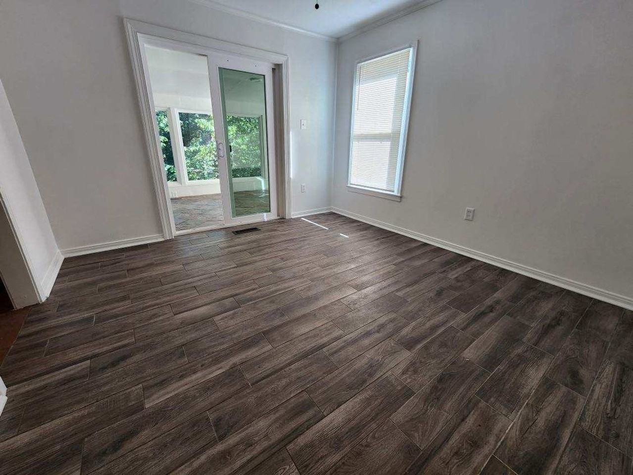8612 Westwood Ave - Photo 6 of 11