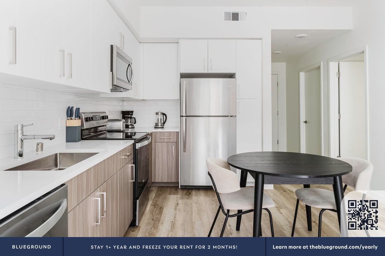 22271 Foothill Boulevard - Photo 7 of 50