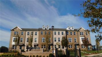 featured image of 3612 Knox Park Overlook