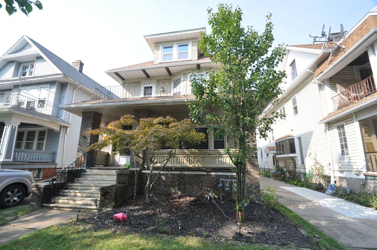 30 Wellington Rd - Photo 2 of 26