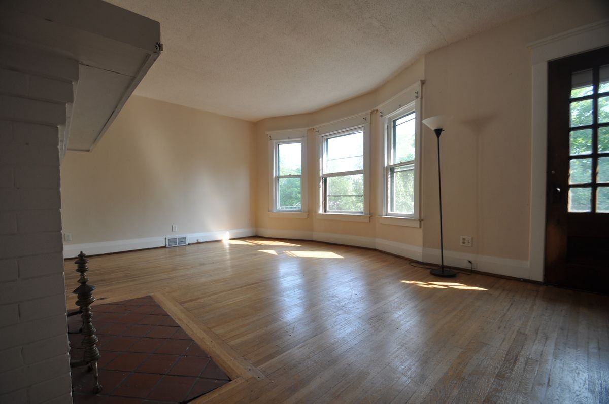 30 Wellington Rd - Photo 3 of 26