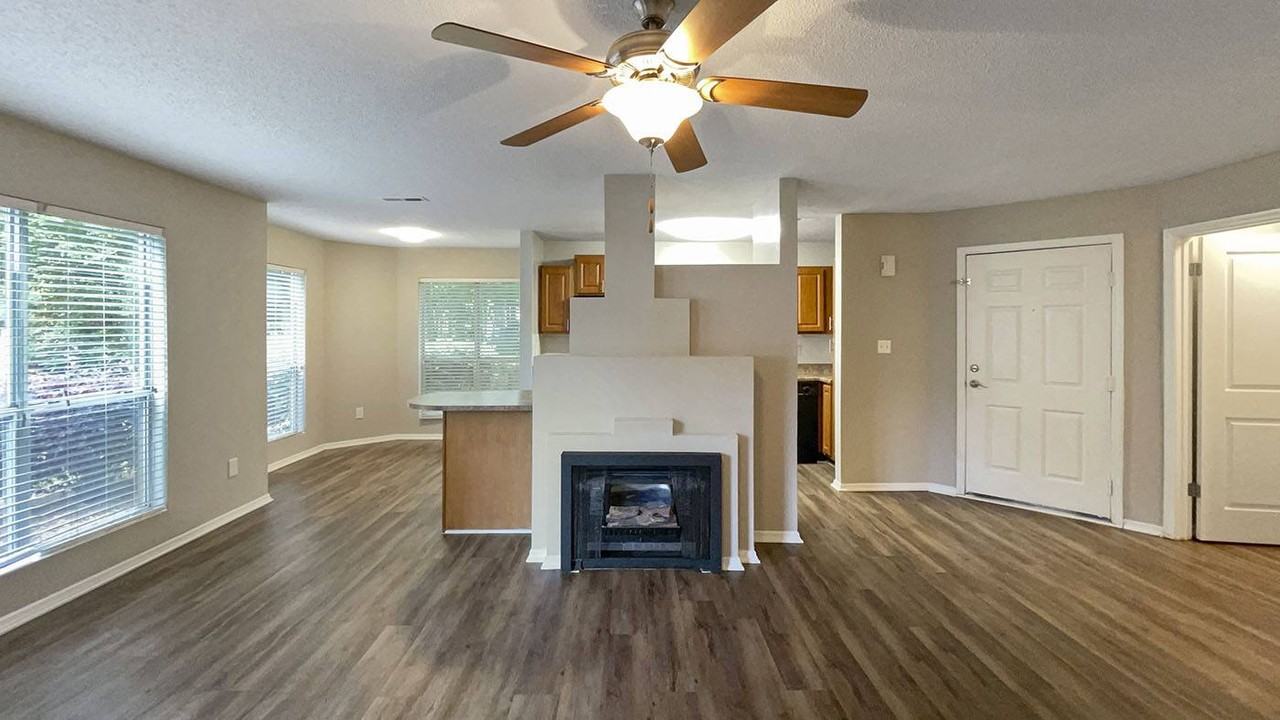 Lexington Farms Apartments - Photo 2 of 50