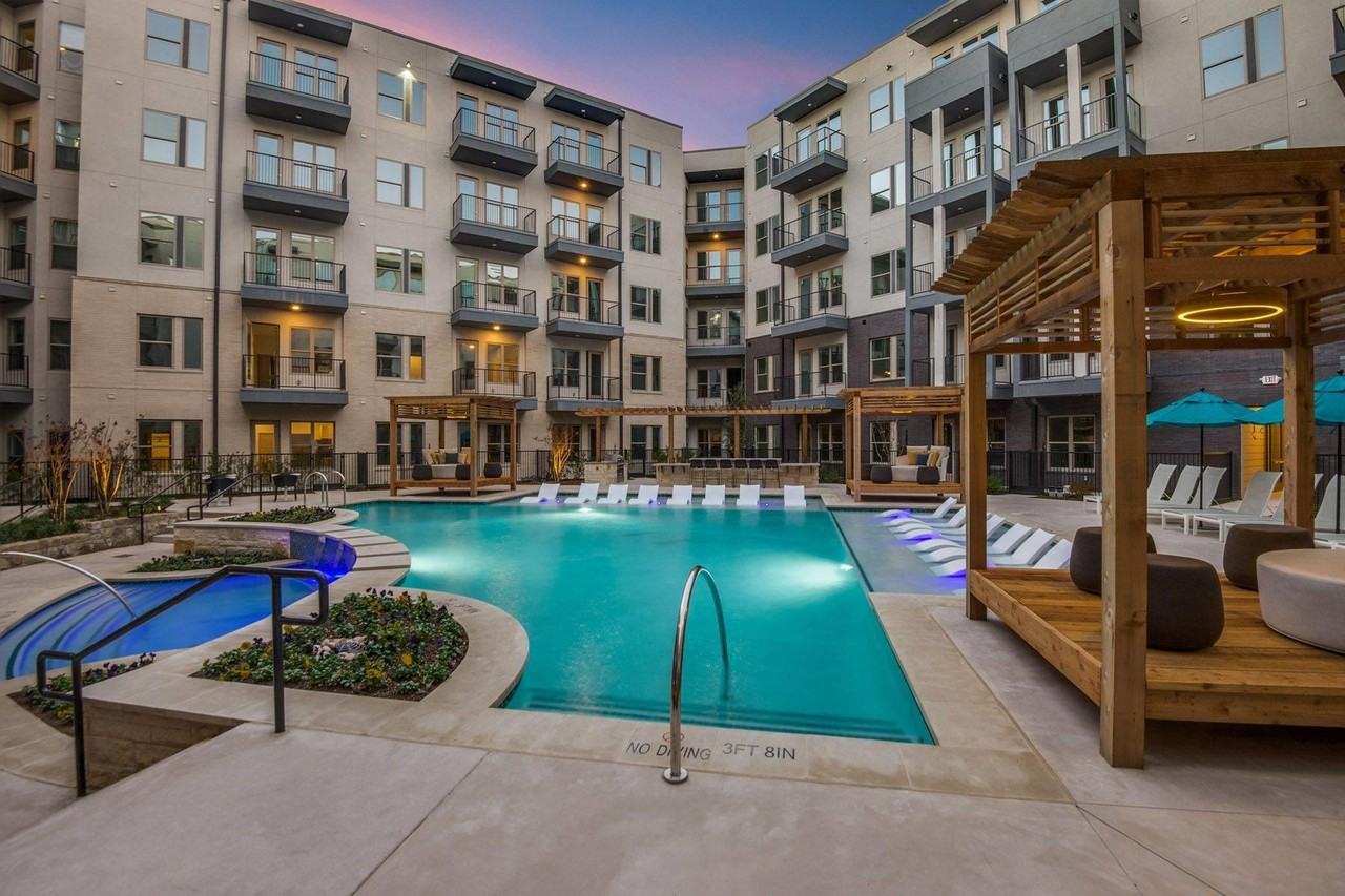 Luxia Gallery House - Photo 3 of 42