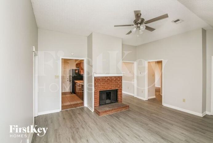 5375 Crystal Oak Dr - Photo 3 of 16