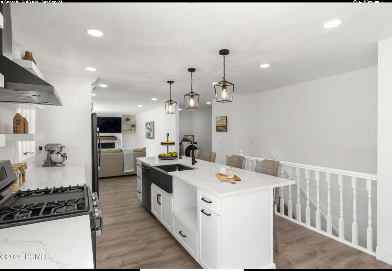 216 E Smith Ln #NA - Photo 4 of 10