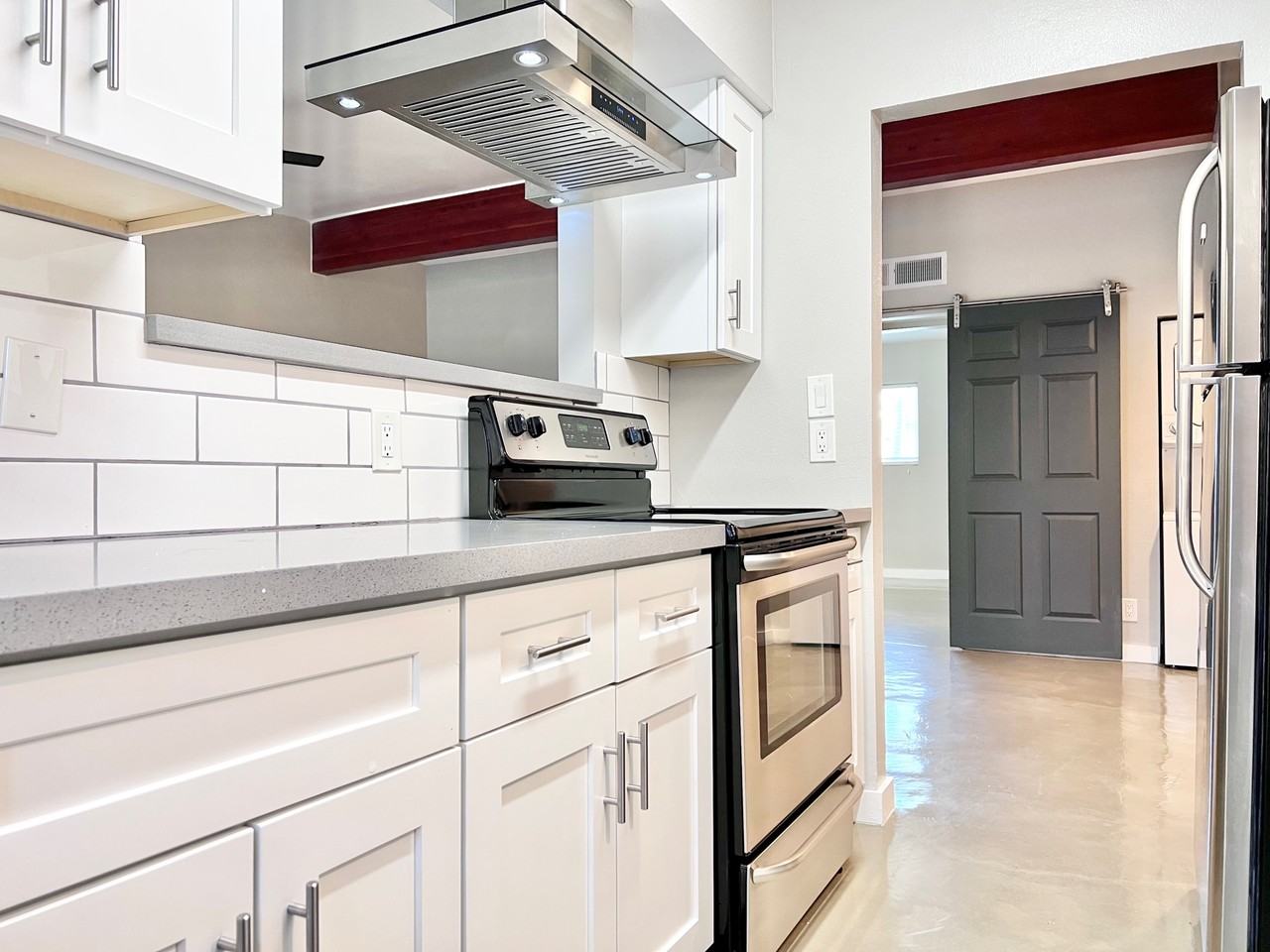 4232 N 32nd St #22 - Photo 6 of 32