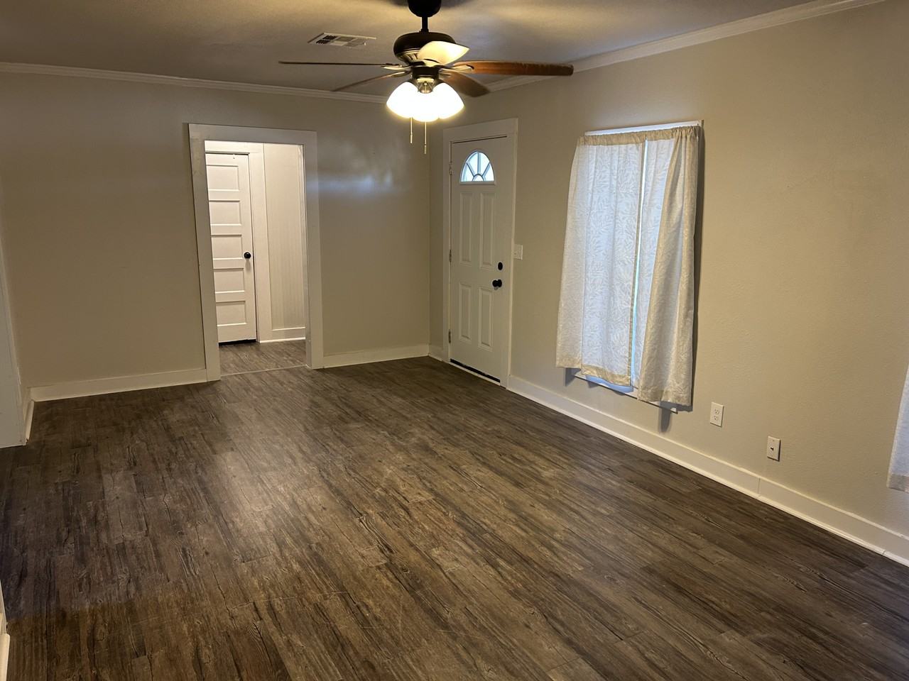 922 W 4th St #NA - Photo 3 of 18