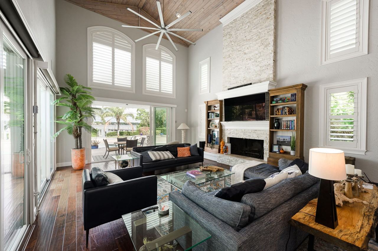 1130 John Anderson Dr #NA - Photo 6 of 38