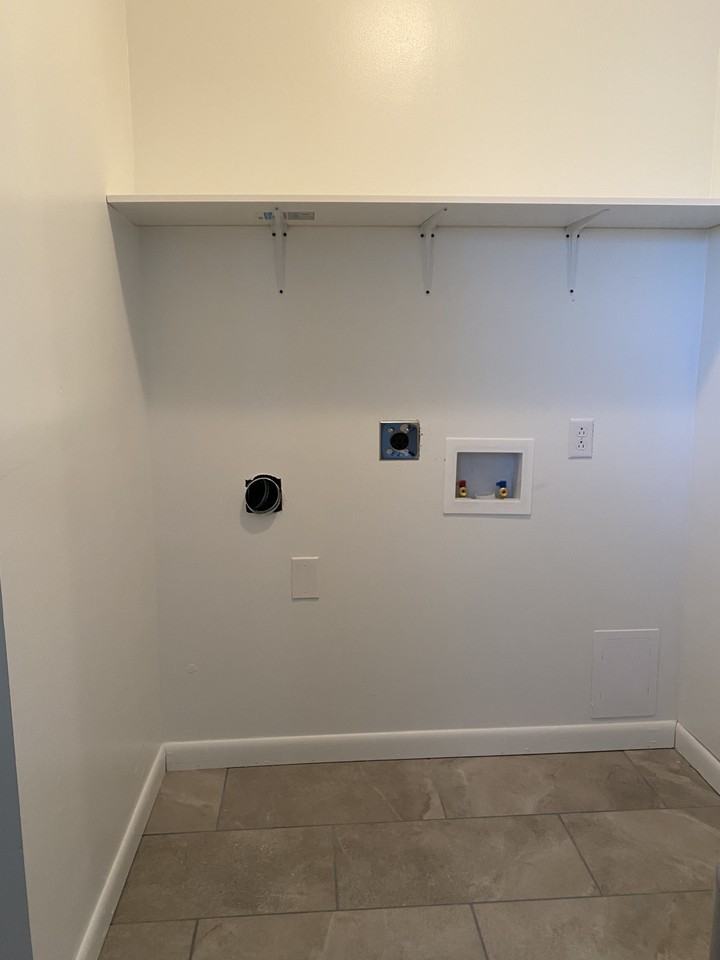 2246 Kirby Rd #3 - Photo 7 of 20