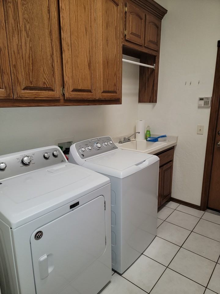 8415 Valley Creek Dr #NA - Photo 7 of 8