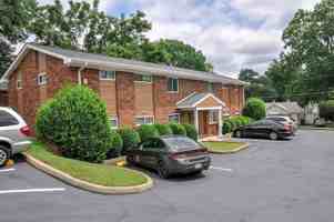 featured image of 130 N Erwin St