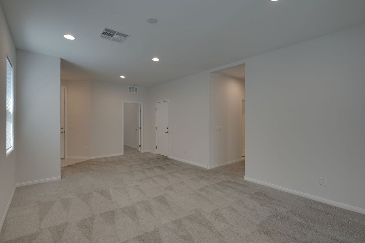 7039 Atwood Peaks Ave - Photo 7 of 26