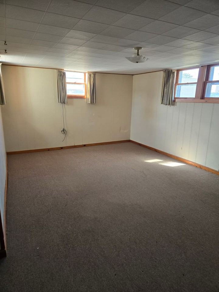 606 1/2 N Prairie Ave - Photo 4 of 8
