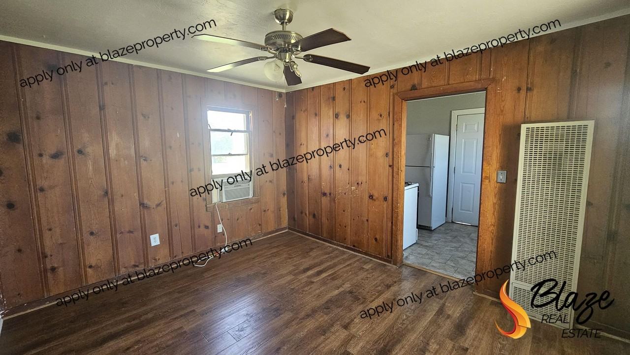 5184 Lisa Ln - Photo 2 of 8