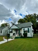 featured image of 1615 N 30th St