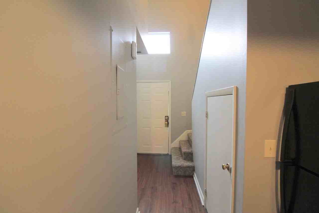 1350 Bradley Dr - Photo 4 of 26