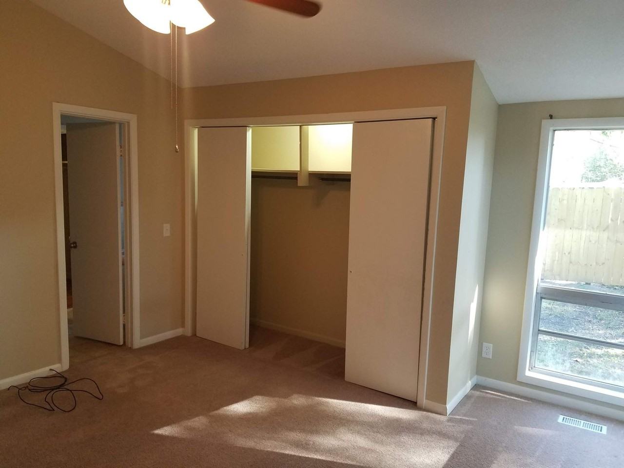 36 S Lakeshore Dr - Photo 4 of 20