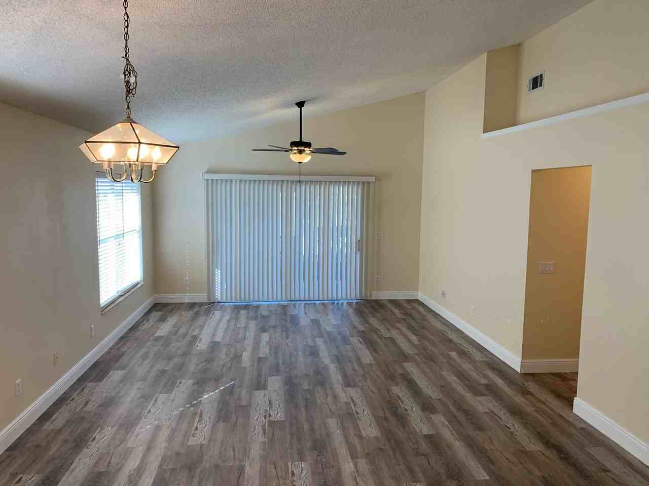 733 Wechsler Cir - Photo 2 of 16