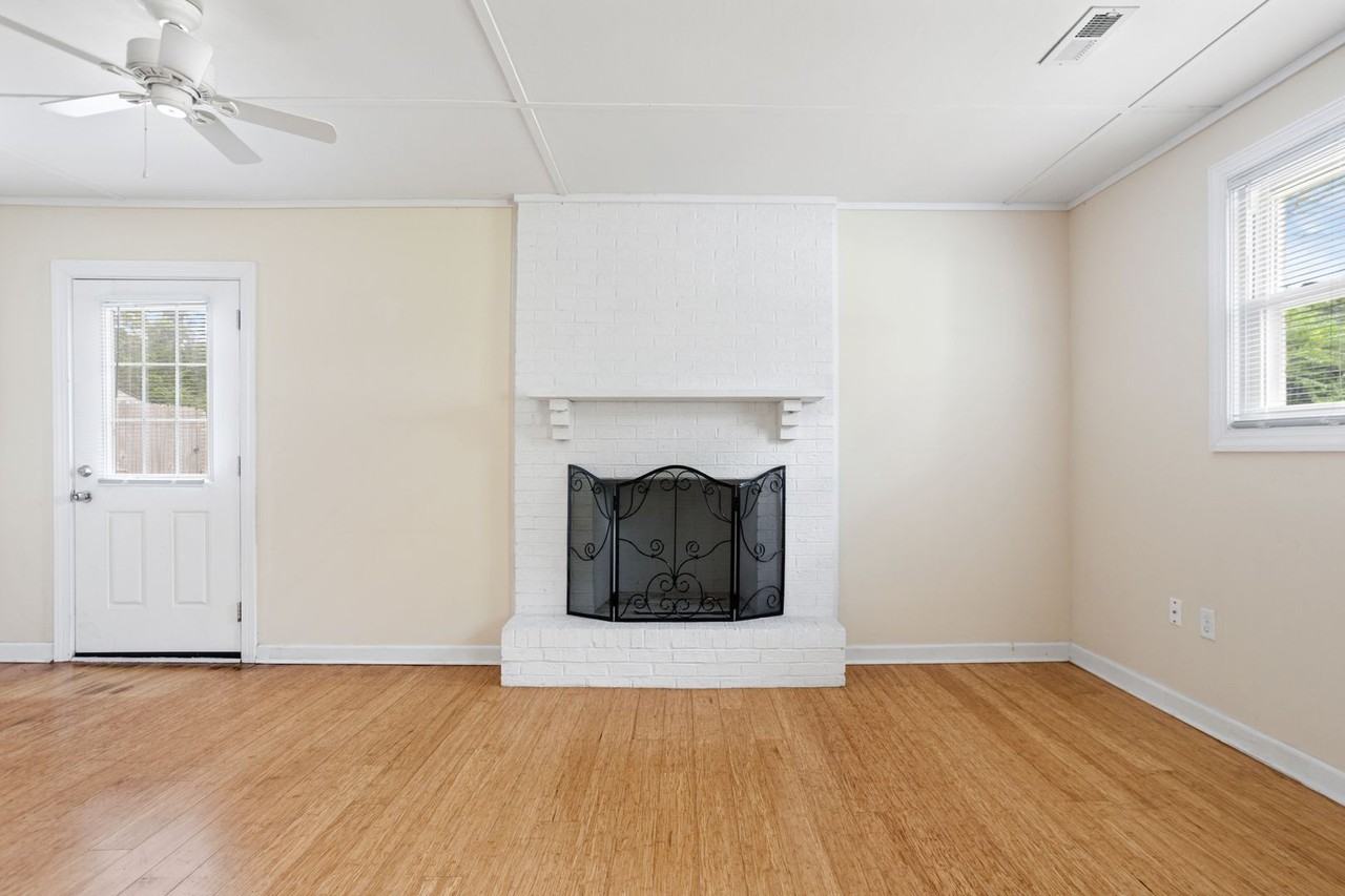 865 Santee St - Photo 2 of 17
