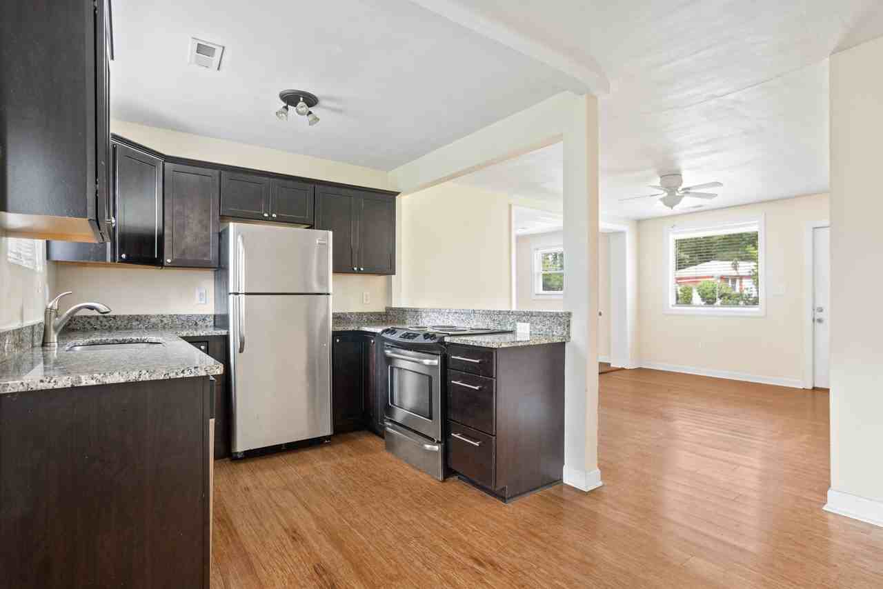 865 Santee St - Photo 6 of 17