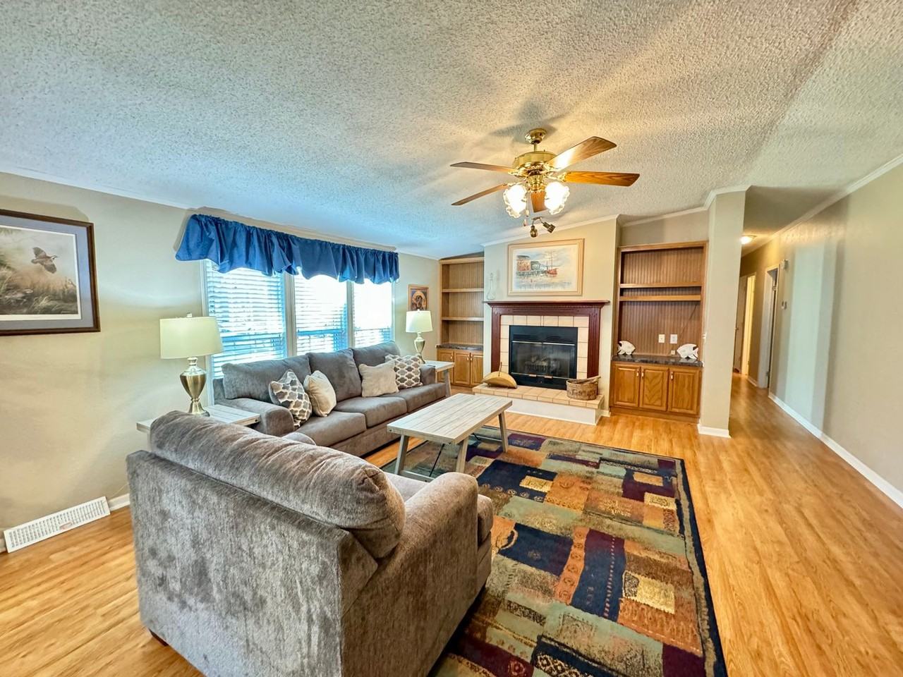 28 Martin Ln - Photo 6 of 35