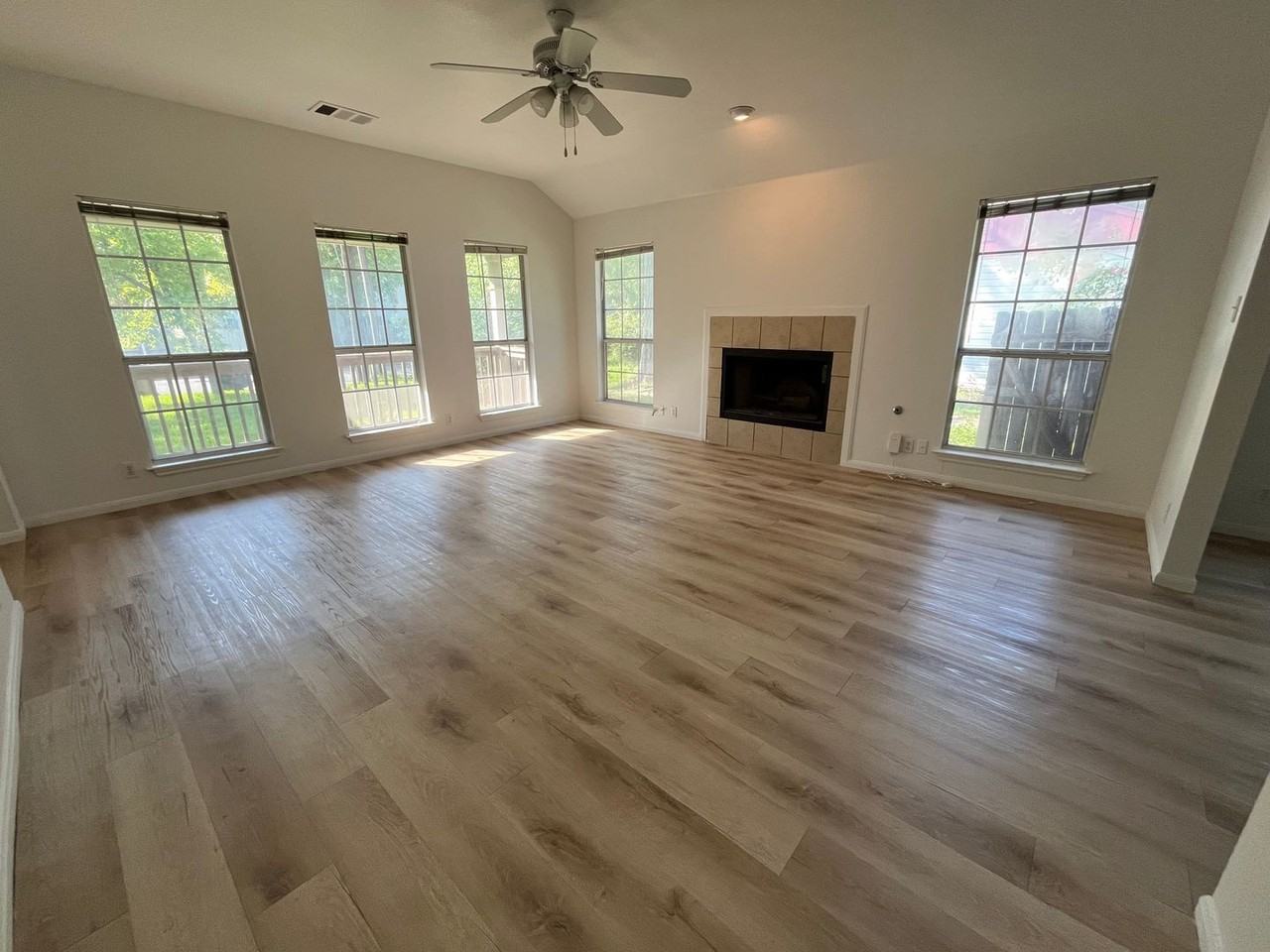 5212A Guadalupe St - Photo 5 of 31