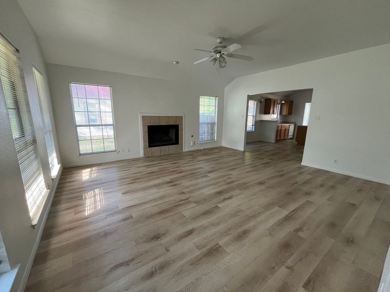 5212A Guadalupe St - Photo 7 of 31