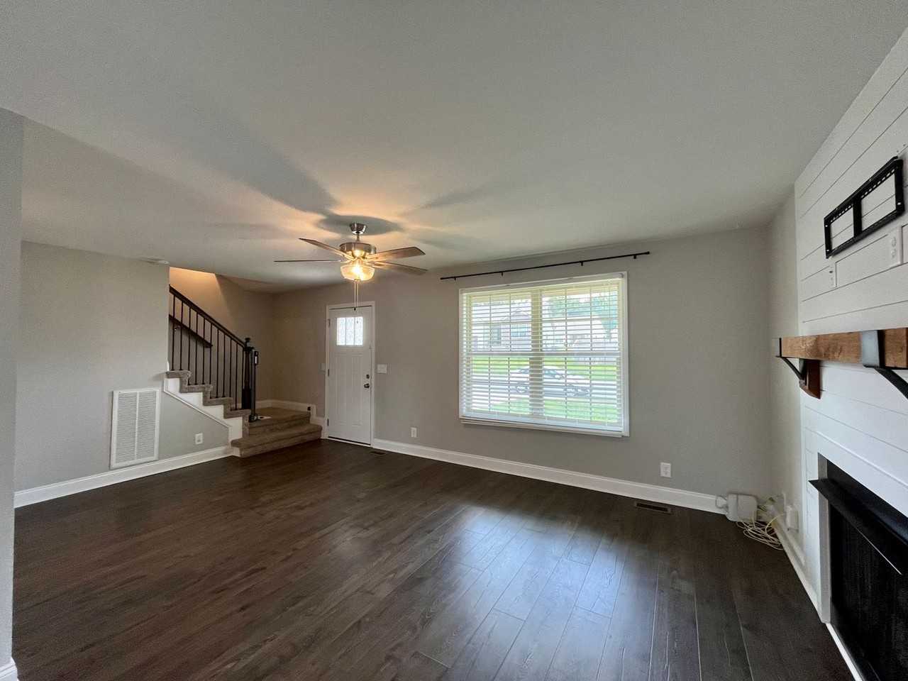 3048 Core Dr - Photo 4 of 21