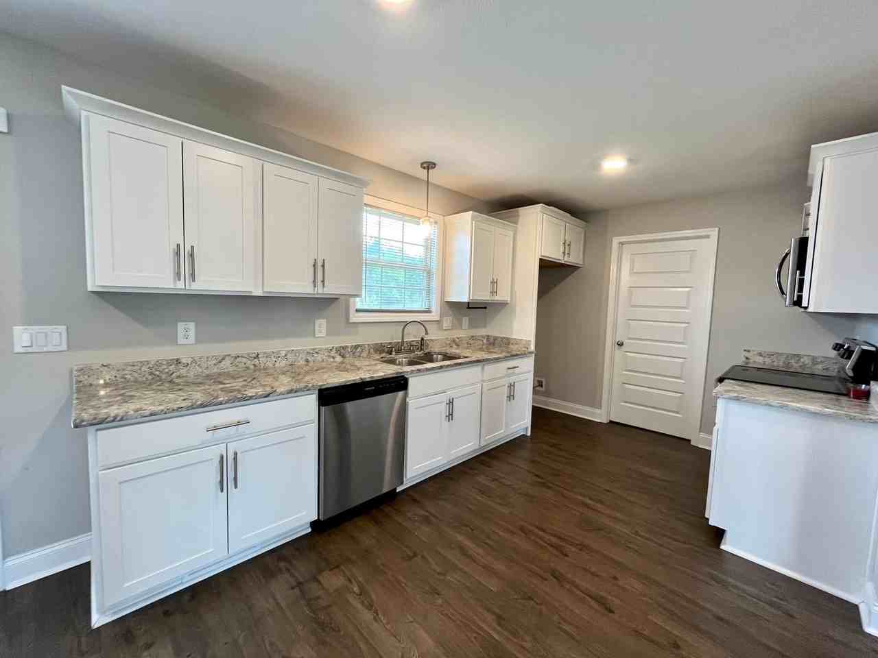 3048 Core Dr - Photo 7 of 21