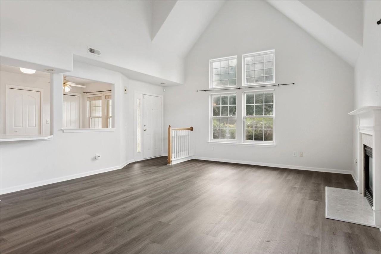 100 Post Oak Rd - Photo 7 of 26