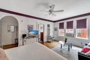 featured image of 118 Indian Pl